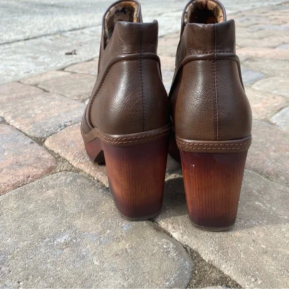 Gently worn 😍Korks kork-ease Robin clogged heeled bootie - Picture 4 of 14